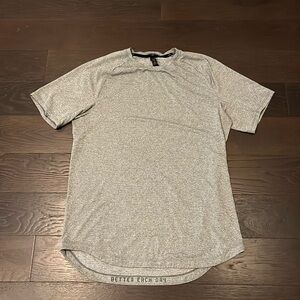 Lululemon Men’s T-shirt Size Large